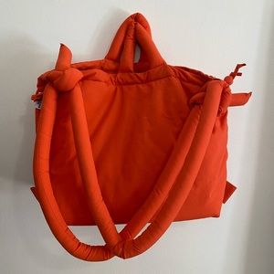 Olend Ona Soft 3-Way Bag in Coral